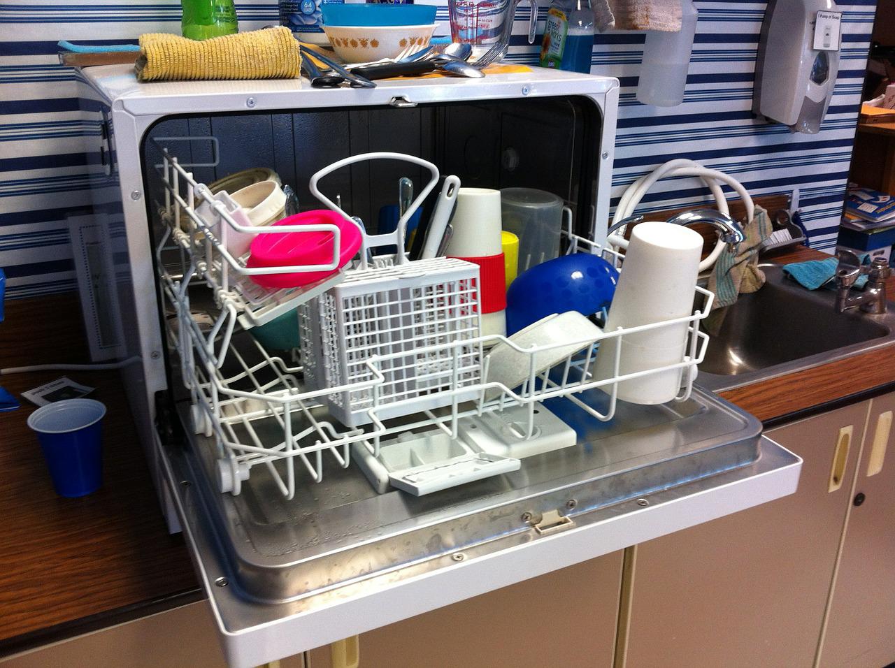The Different Types of Commercial Dishwashers